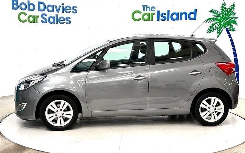 Used Hyundai ix20 Active 125 HP (91 kW) 2014 Grey Hatchback