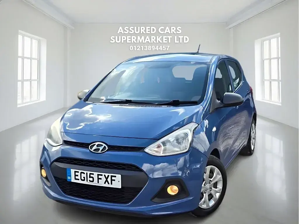 Used Hyundai i10 66 HP (48 kW) 2015 Blue Hatchback