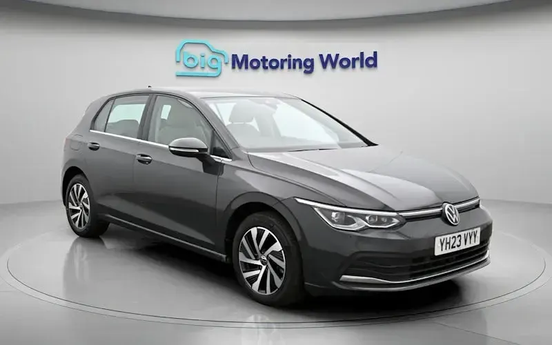 Używany VW Golf VIII Style 204 KM (150 kW) 2023 Szary Hatchback