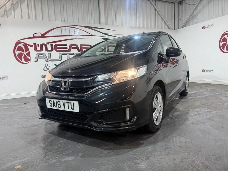 Second-hand Honda Jazz S 102 CP (75 kW) 2018 Negru Hatchback