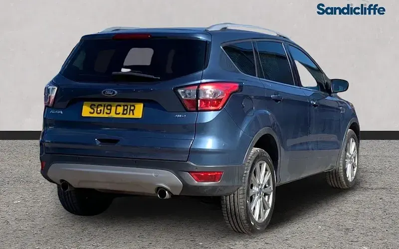 Używany Ford Kuga Titanium 182 KM (133 kW) 2019 Niebieski SUV