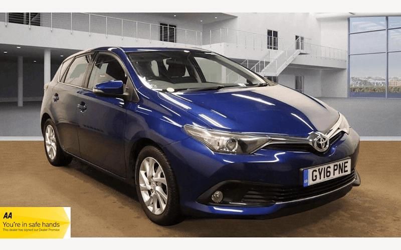 Used Toyota Auris Business Edition 116 HP (85 kW) 2016 Hatchback