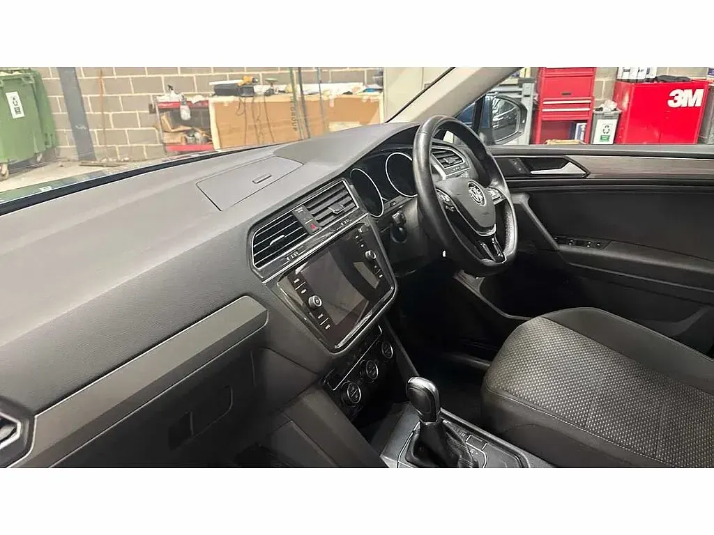 Used VW Tiguan Allspace SE 150 HP (110 kW) 2018 Blue SUV