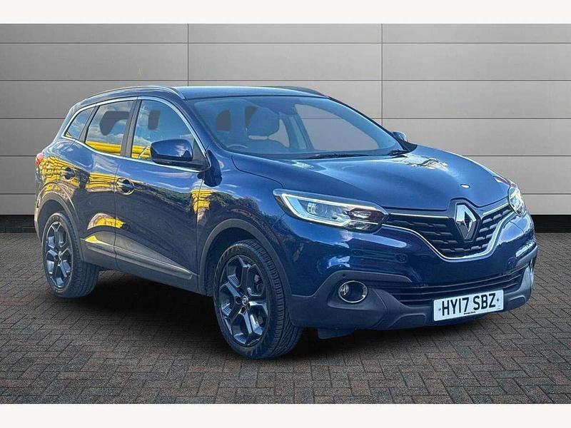 Blue Used 2017 Renault Kadjar Dynamique SUV | £6,995 (Fair price) - Image 1/2