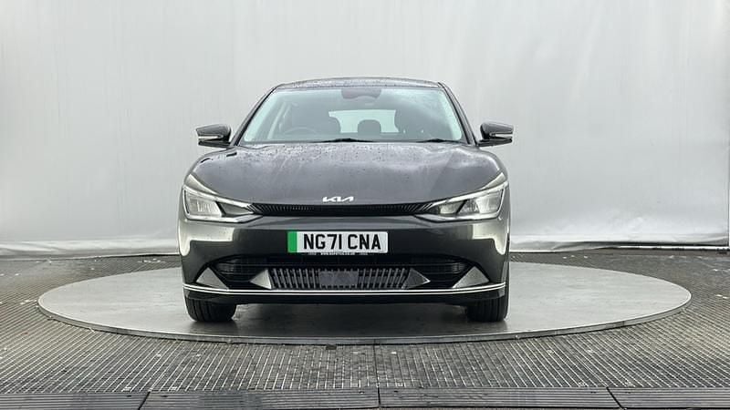 Begagnad Kia EV6 Air 166 kW (226 HK) 2021 Grå SUV