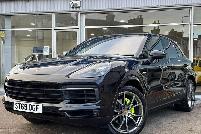 Used 2019 Porsche Cayenne S E-Hybrid SUV | £38,000 (Super price) - Image 1/1