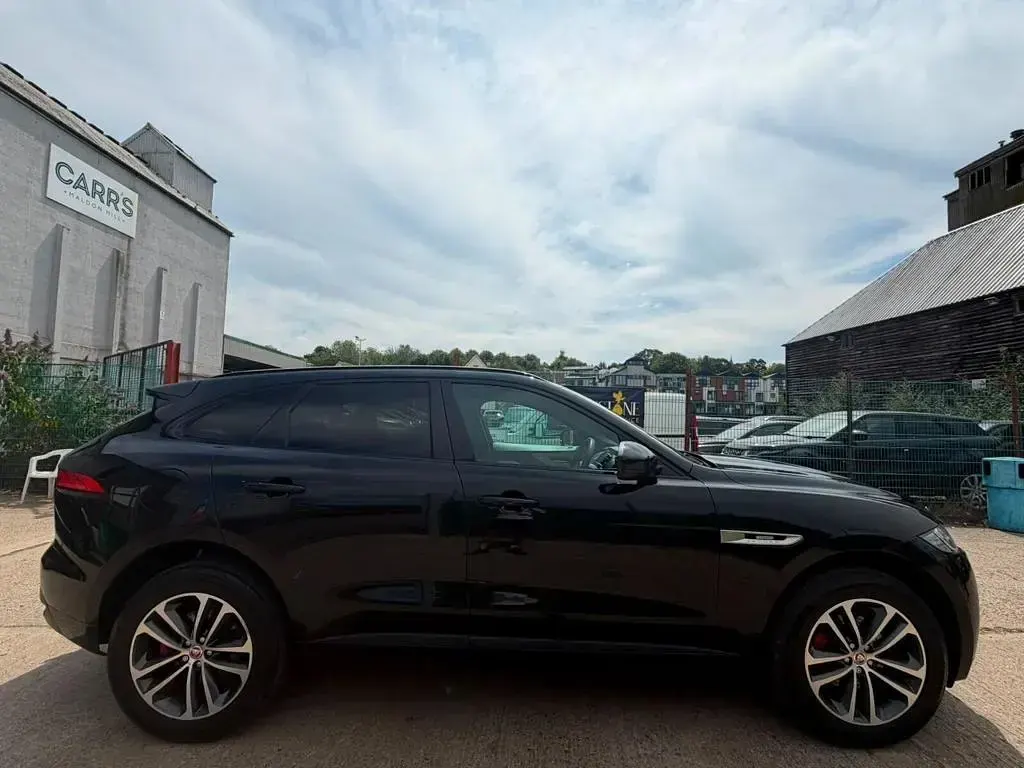 Used Jaguar F-Pace R-Sport 180 HP (132 kW) 2016 SUV