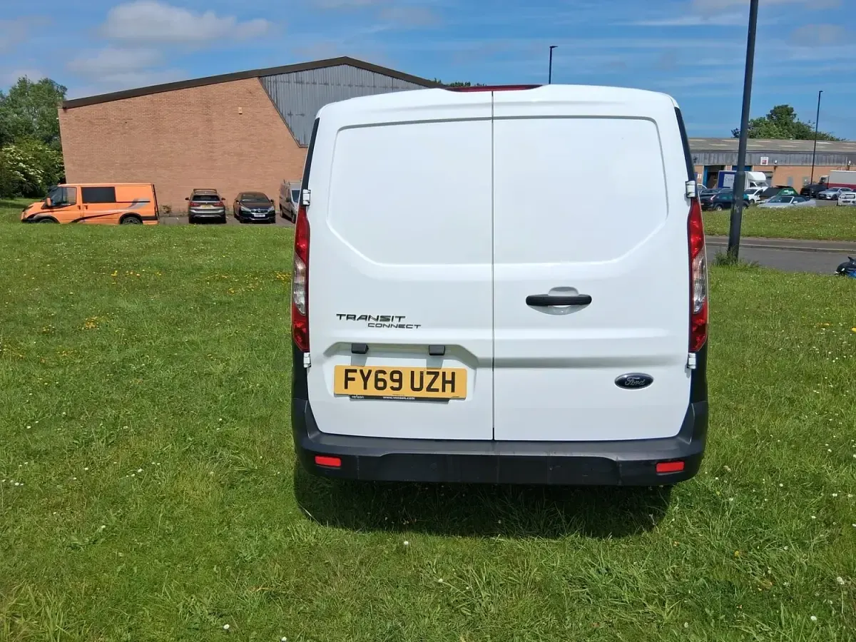Used Ford Transit 100 HP (73 kW) 2019 White Van