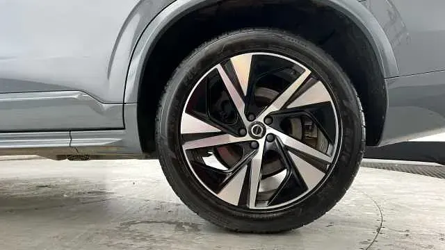 Used Volvo XC90 R-Design 235 HP (172 kW) 2022 SUV