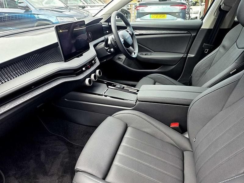 New Skoda Superb SE L 147 HP (108 kW) 2025 Pure white Estate