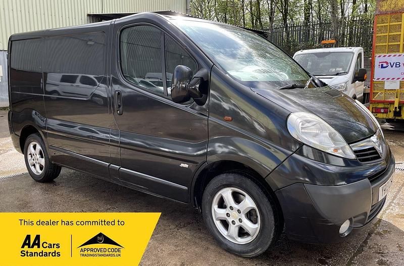 Used Vauxhall Vivaro Sportive 115 HP (84 kW) 2013 Black MPV