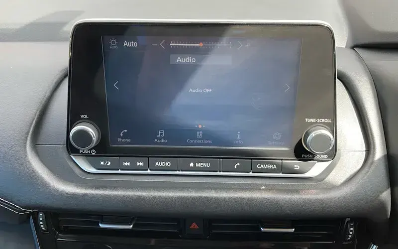 Used Nissan Qashqai Acenta Premium 140 HP (102 kW) 2023 Red SUV