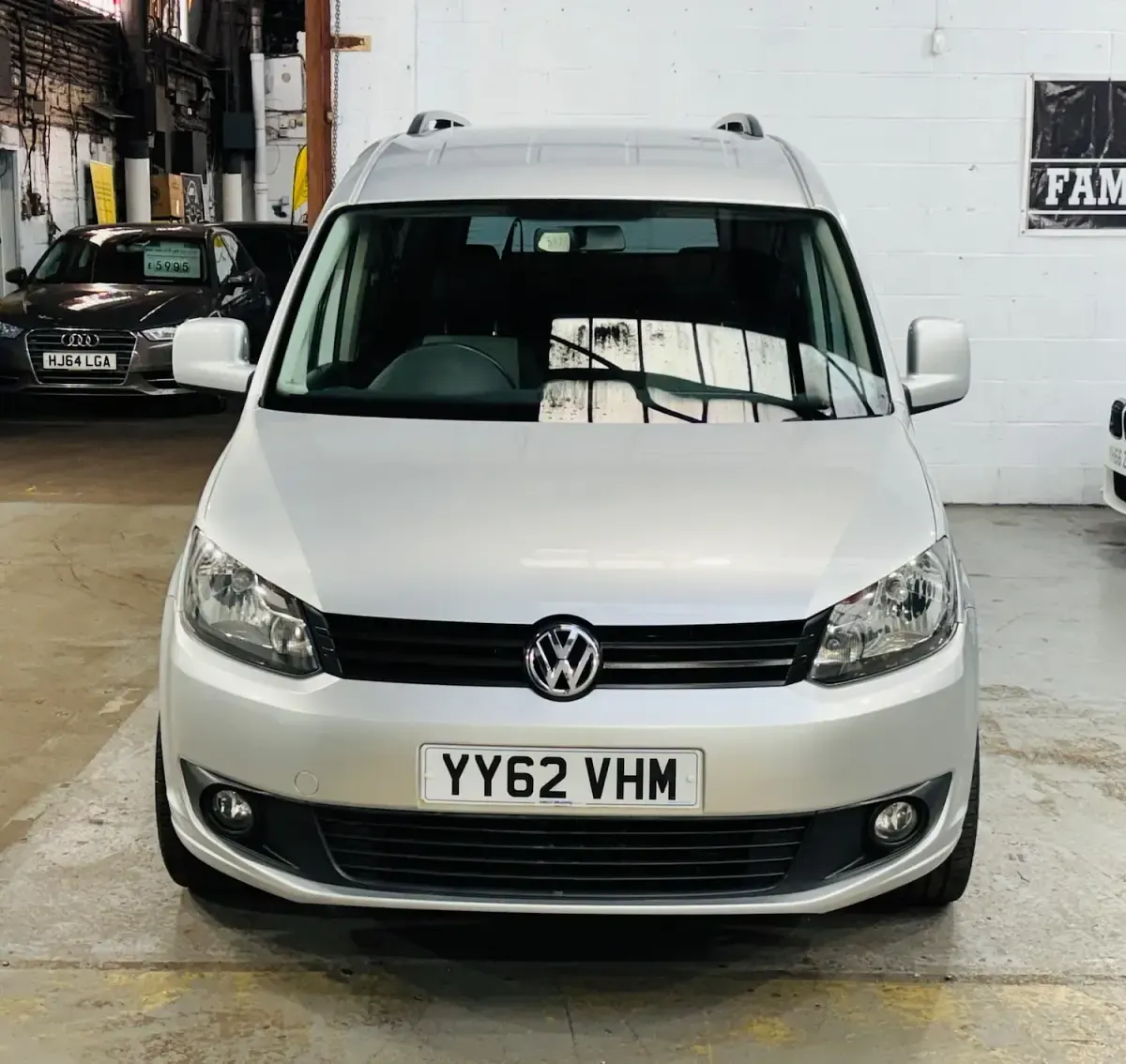 Used VW Caddy Maxi Life 102 HP (75 kW) 2013 Silver MPV
