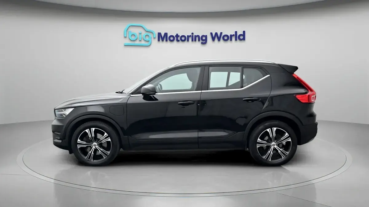 Used Volvo XC40 Inscription 262 HP (192 kW) 2020 Black SUV