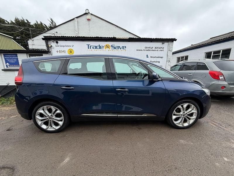 Used Renault Grand Scénic IV Play 2019 Blue MPV