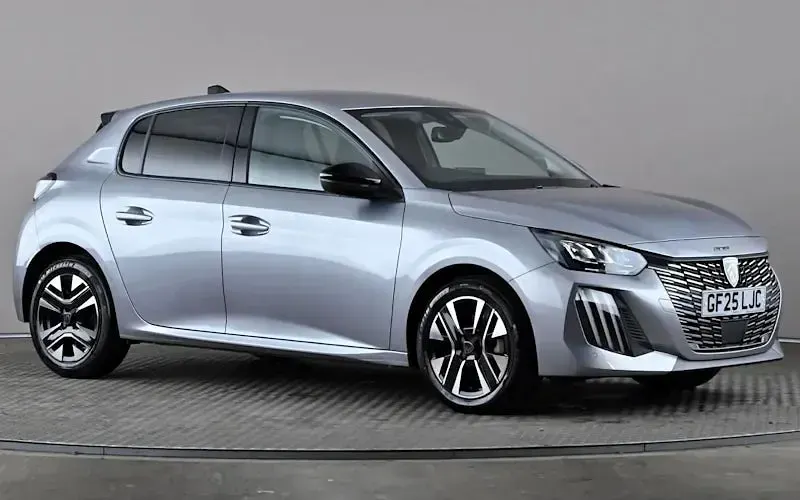 Gebraucht Peugeot 208 Allure 101 PS (74 kW) 2025 Kleinwagen