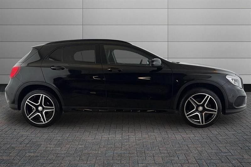 Used Mercedes GLA220 AMG line 177 HP (130 kW) 2016 Cosmos black SUV