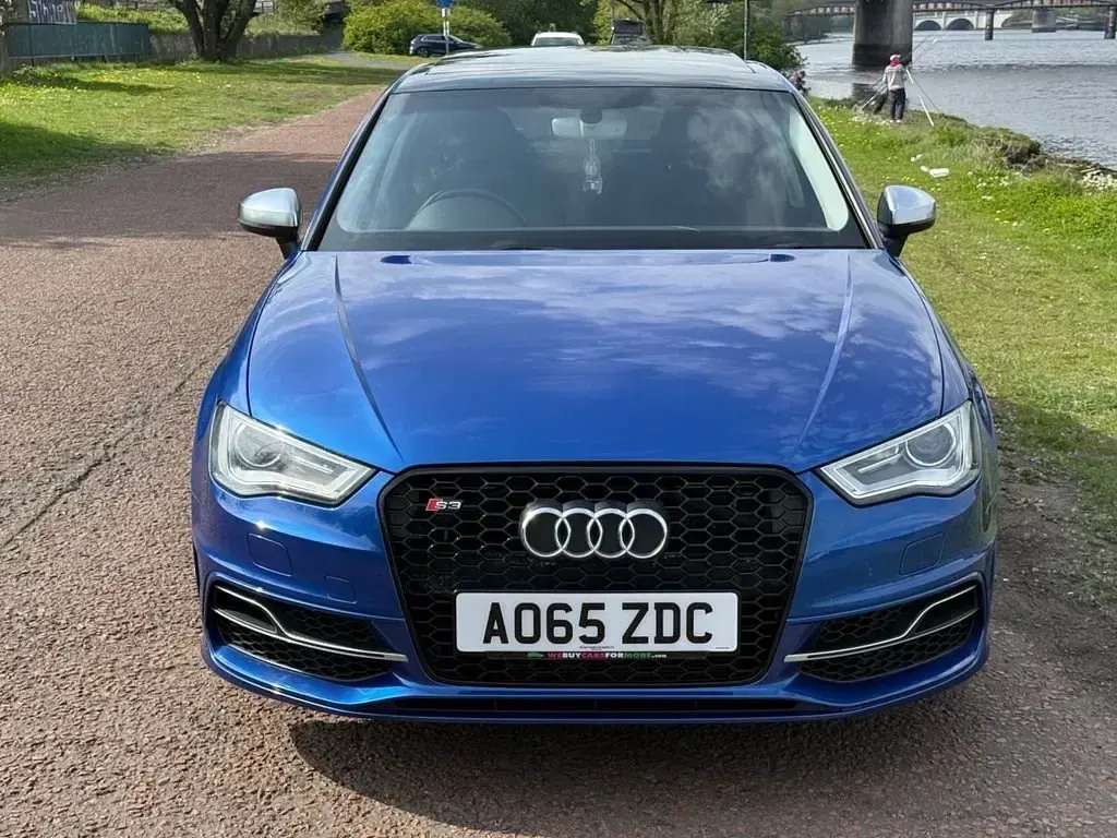 Begagnad Audi S3 Sportback 300 HK (220 kW) 2015 Blå Halvkombi