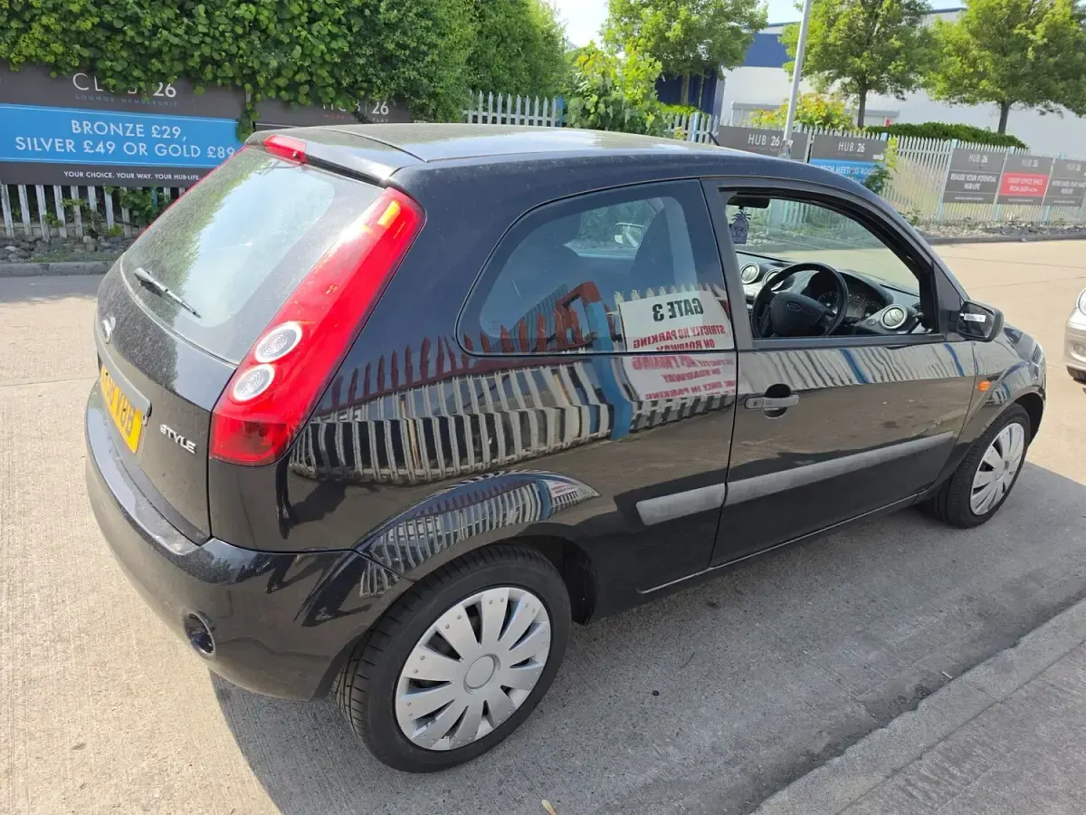 Gebraucht Ford Fiesta Style 2008 Schwarz Kleinwagen