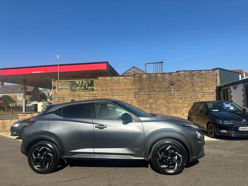 Usado Nissan Juke N-Connecta 2023 Cinzento SUV