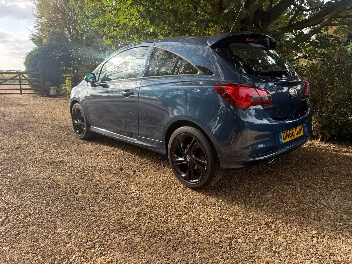 Used Vauxhall Corsa SRi 2016 Blue Hatchback