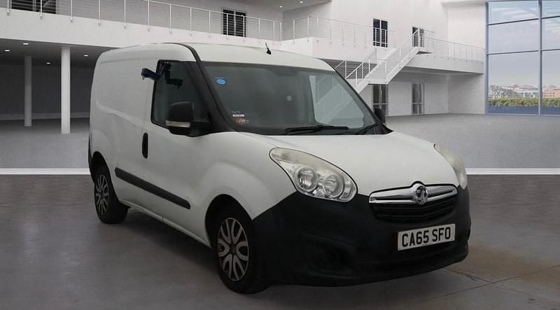 Used Vauxhall Combo 2016 White MPV