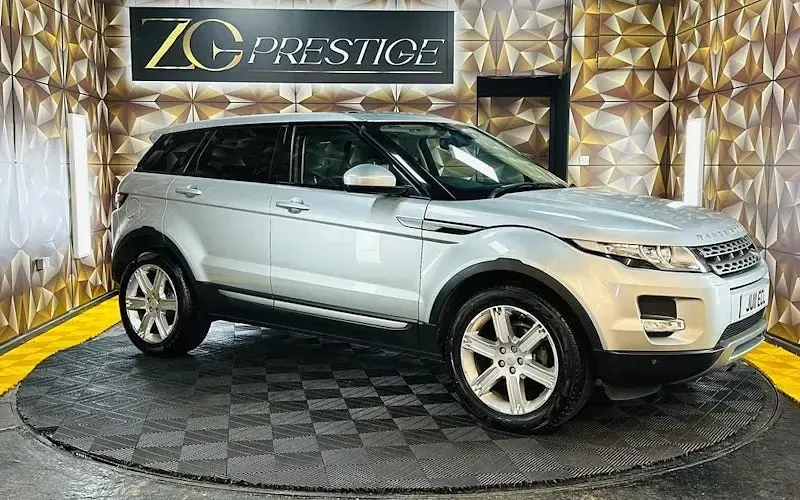 Used Land Rover Range Rover evoque Pure 190 HP (139 kW) 2015 Hatchback
