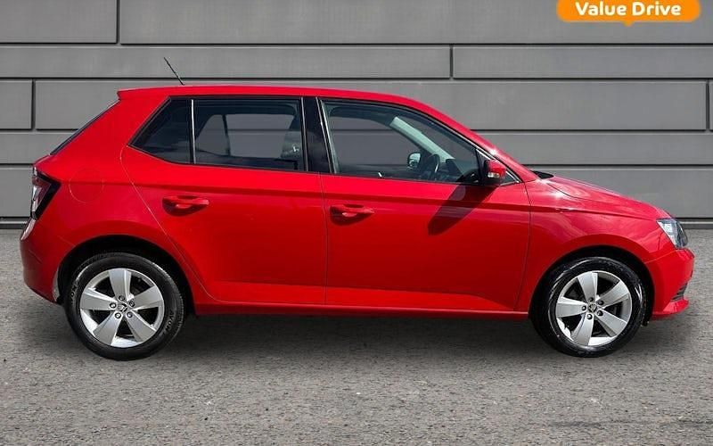 Used Skoda Fabia SE 75 HP (55 kW) 2017 Red Hatchback