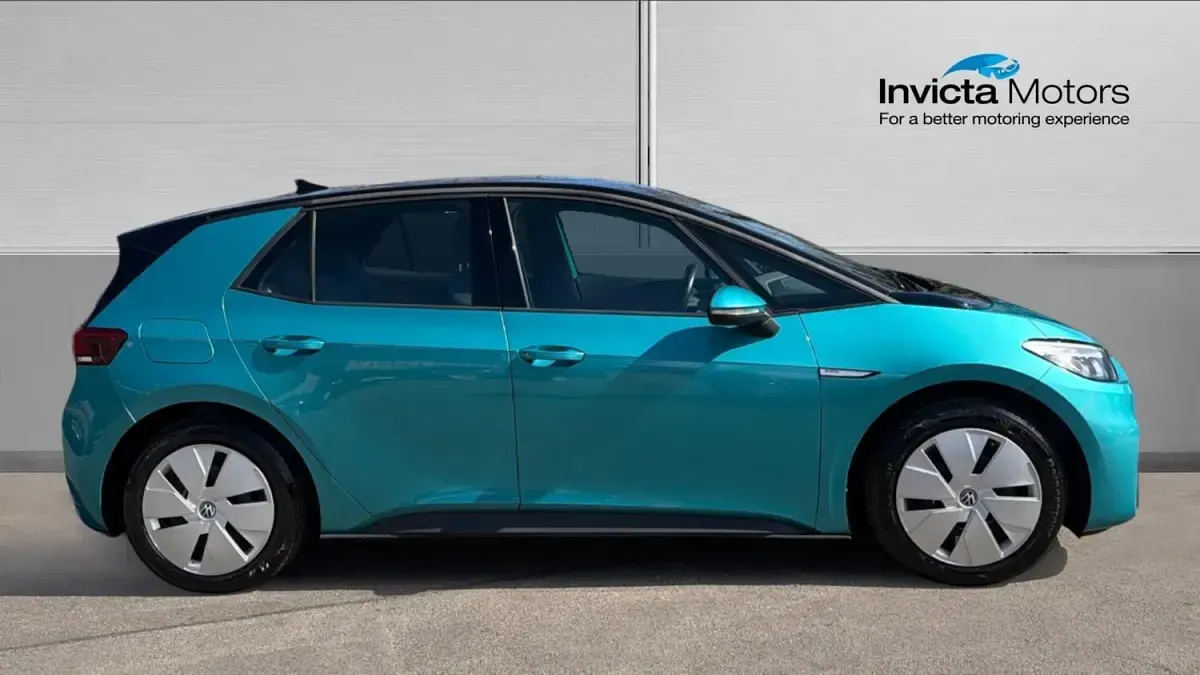 Begagnad VW ID.3 Pro Performance 150 kW (204 HK) 2022 Turkos Halvkombi