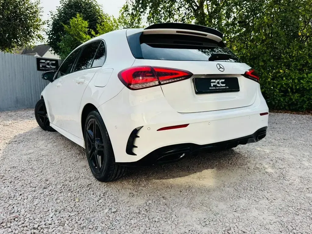Used Mercedes A180 Executive 116 HP (85 kW) 2019 White Hatchback