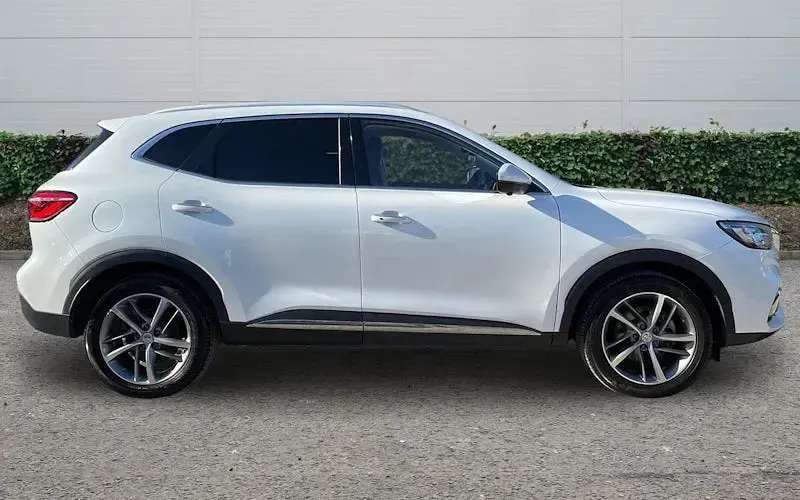 Używany MG HS Exclusive 258 KM (189 kW) 2022 Biały SUV