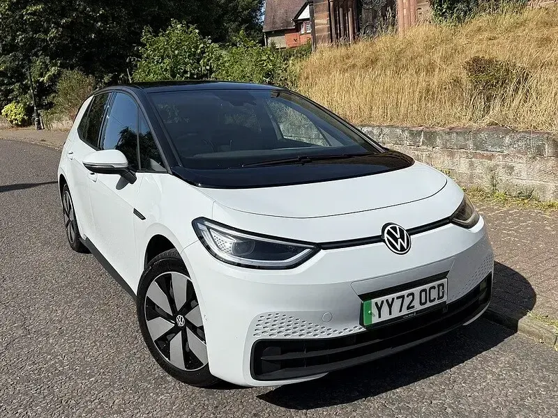 Used VW ID.3 Pro Performance 150 kW (204 HP) 2022 White Hatchback