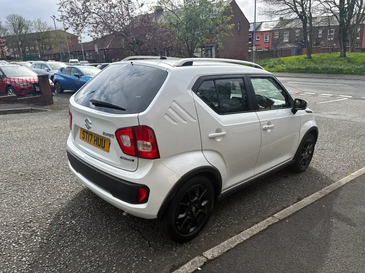 Used Suzuki Ignis SZ5 90 HP (66 kW) 2017 White SUV