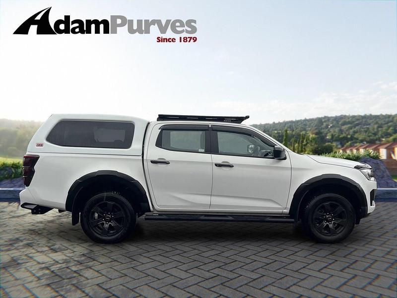 Used Isuzu D-Max 2024 White Pickup