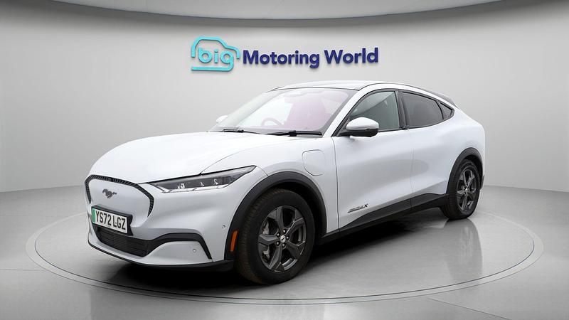 Used Ford Mustang Mach-E Extended Range 213 kW (290 HP) 2022 White SUV
