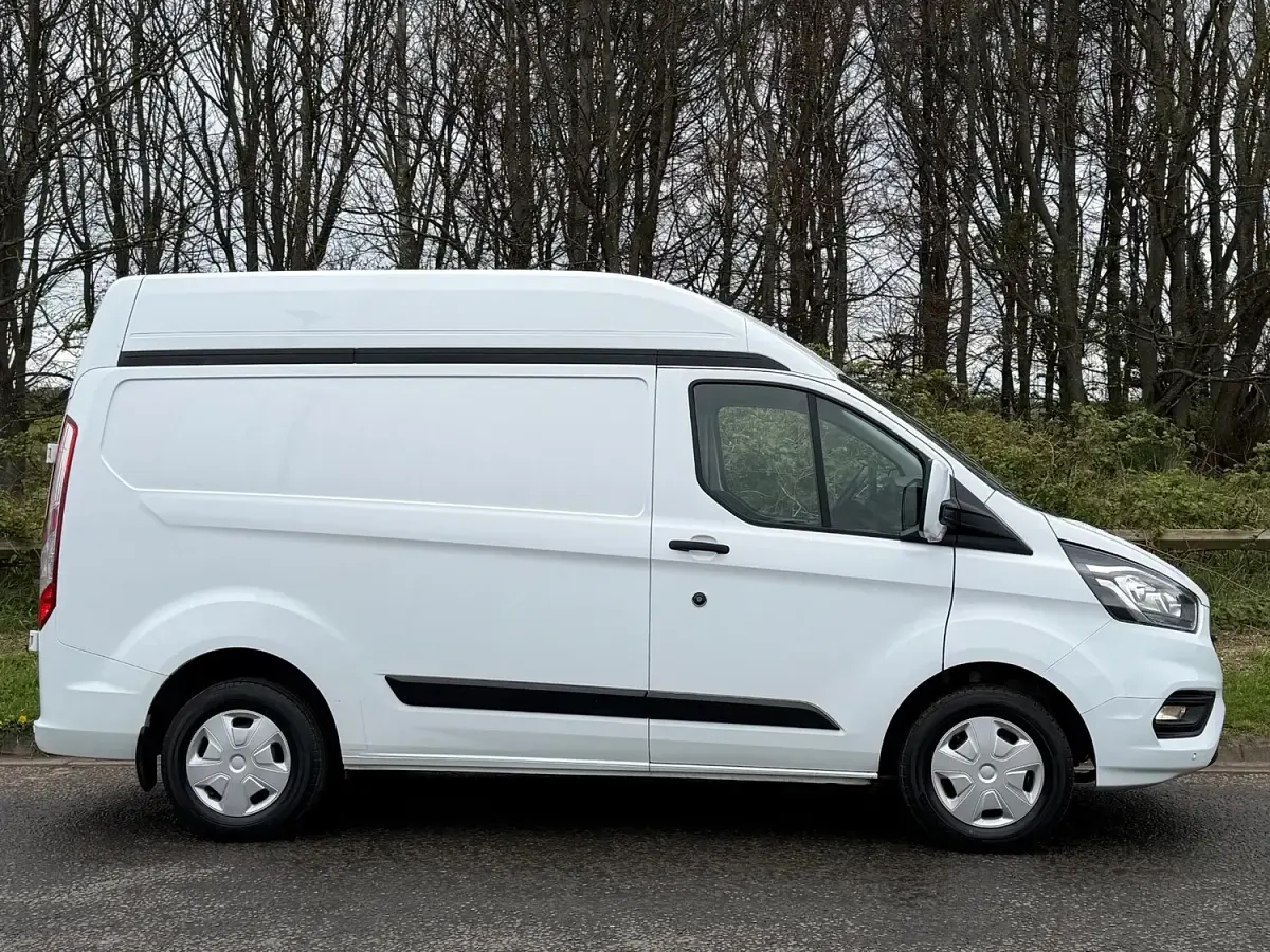 Used Ford Transit Custom Trend 130 HP (95 kW) 2020 White Van