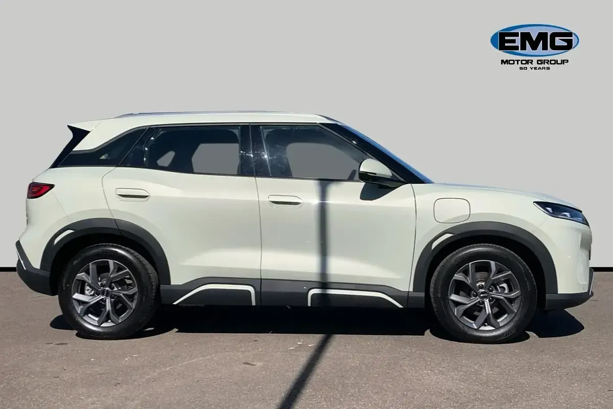 Ny BYD Atto 2 Boost 130 kW (177 HK) 2026 Hikng grn paint SUV