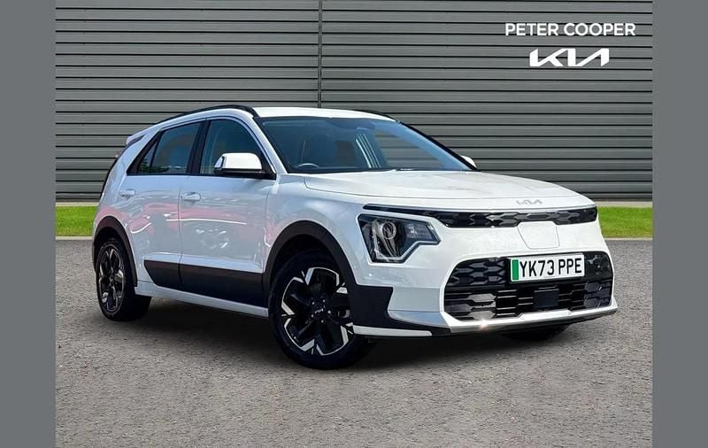 White Used 2024 Kia e-Niro 2 SUV | £20,751 (A bit pricey) - Image 1/4