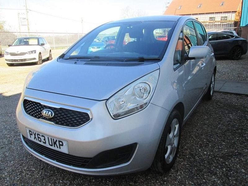 Used Kia Venga 123 HP (90 kW) 2013 Silver Hatchback