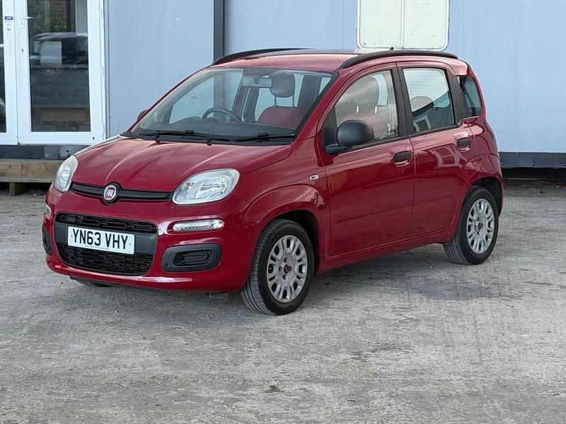 Used Fiat Panda Easy 69 HP (50 kW) 2013 Red Hatchback