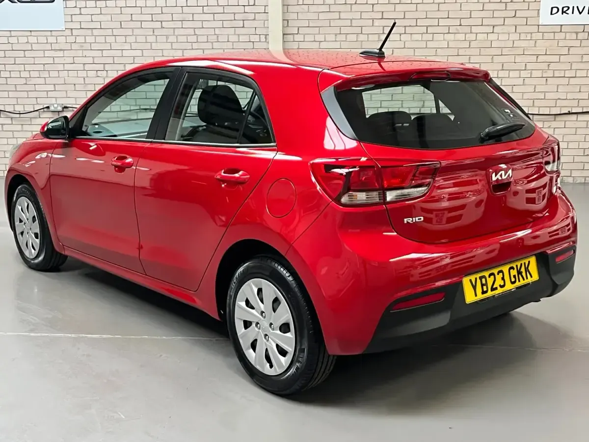 Used Kia Rio 83 HP (61 kW) 2023 Red Hatchback