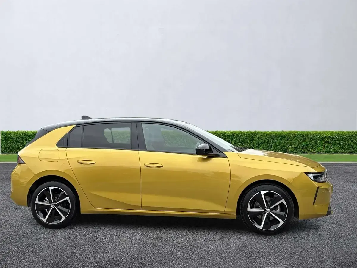 New Vauxhall Astra 2026 Yellow Hatchback