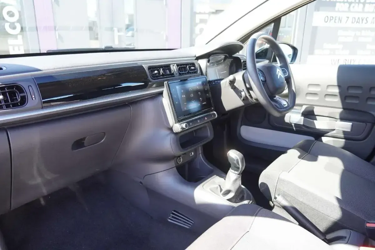 Used Citroën C3 PureTech 82 HP (60 kW) 2022 Grey Hatchback