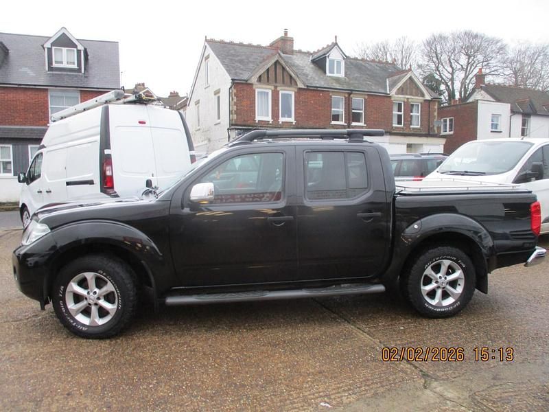 Used Nissan Navara Tekna 2014 Black Pickup