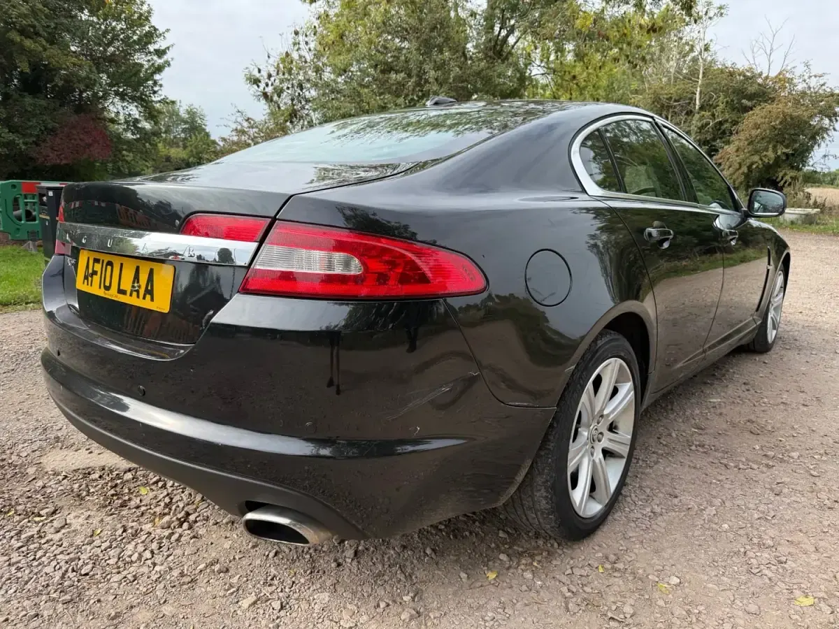 Second-hand Jaguar XF Luxury 2010 Negru Berlinǎ