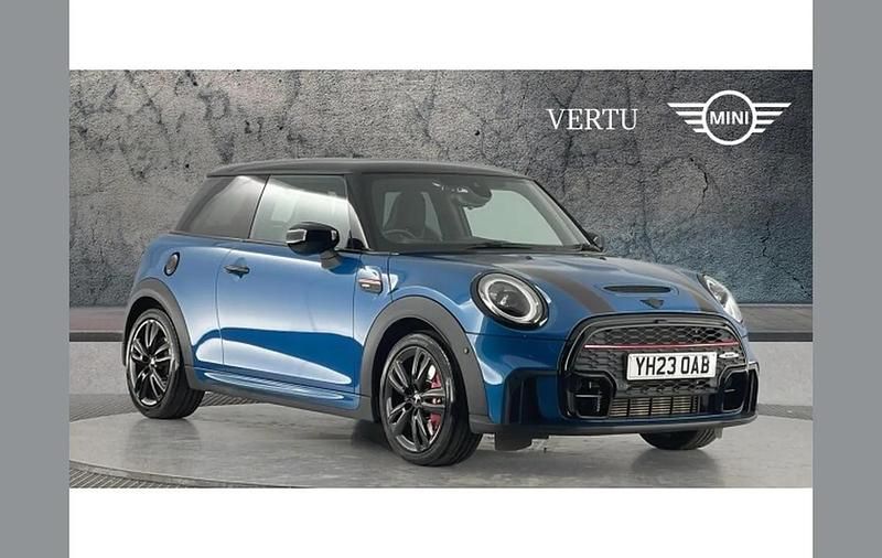 Used Mini John Cooper Works Premium Plus 231 HP (169 kW) 2023 Blue Hatchback