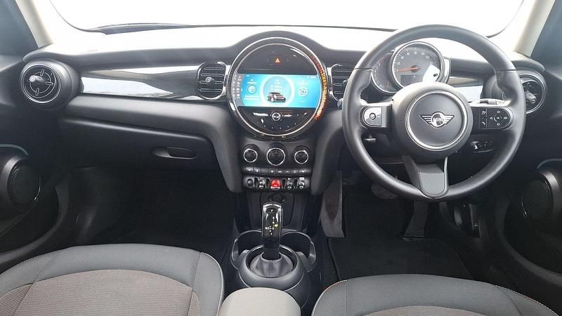 Used Mini Cooper Classic 134 HP (98 kW) 2022 Grey Hatchback