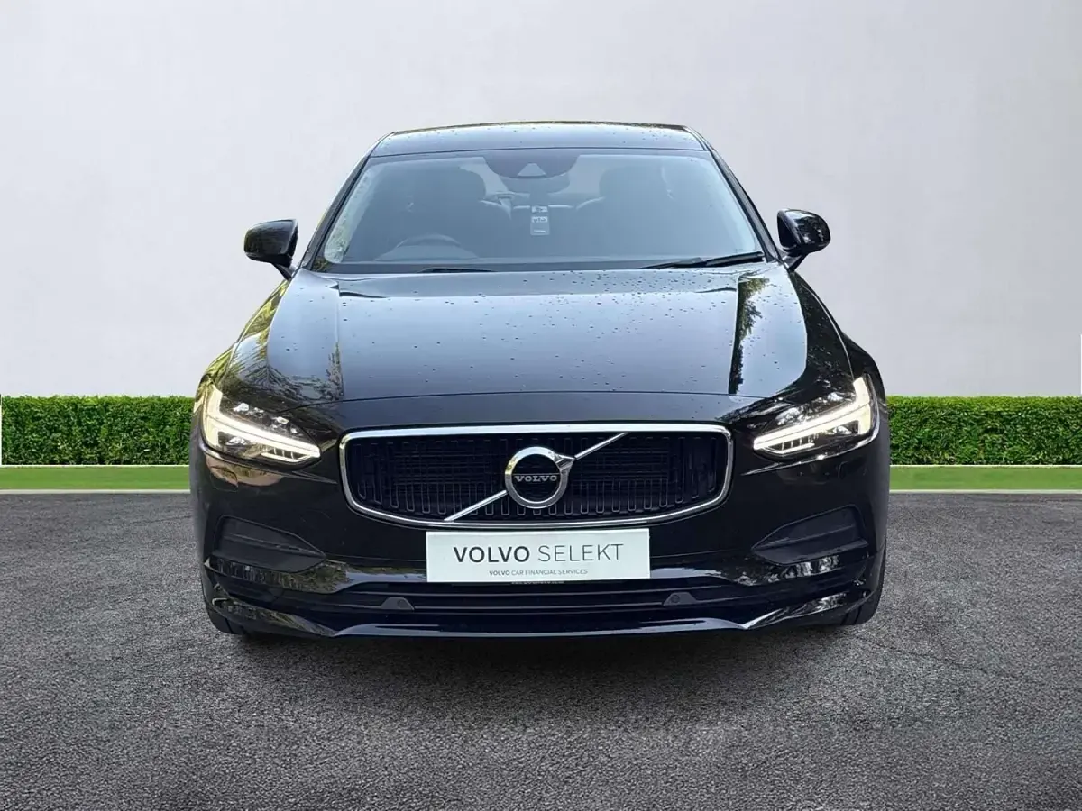 Used Volvo S90 Momentum 2019 Black Sedan