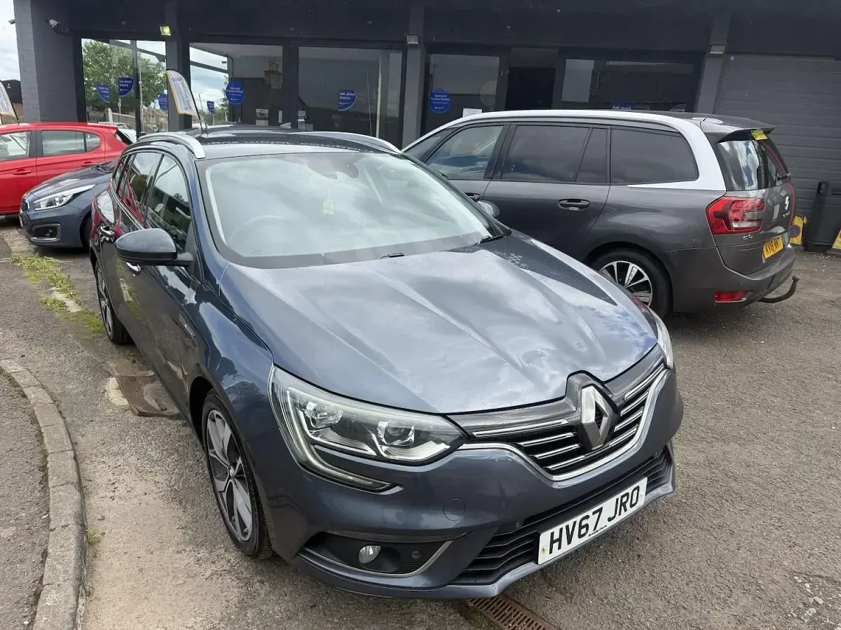 Used Renault Mégane GrandTour Dynamique 2017 Grey Estate