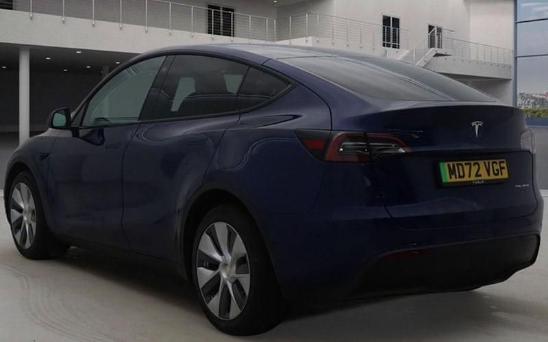 Used Tesla Model Y Long Range AWD 286 kW (389 HP) 2025 SUV